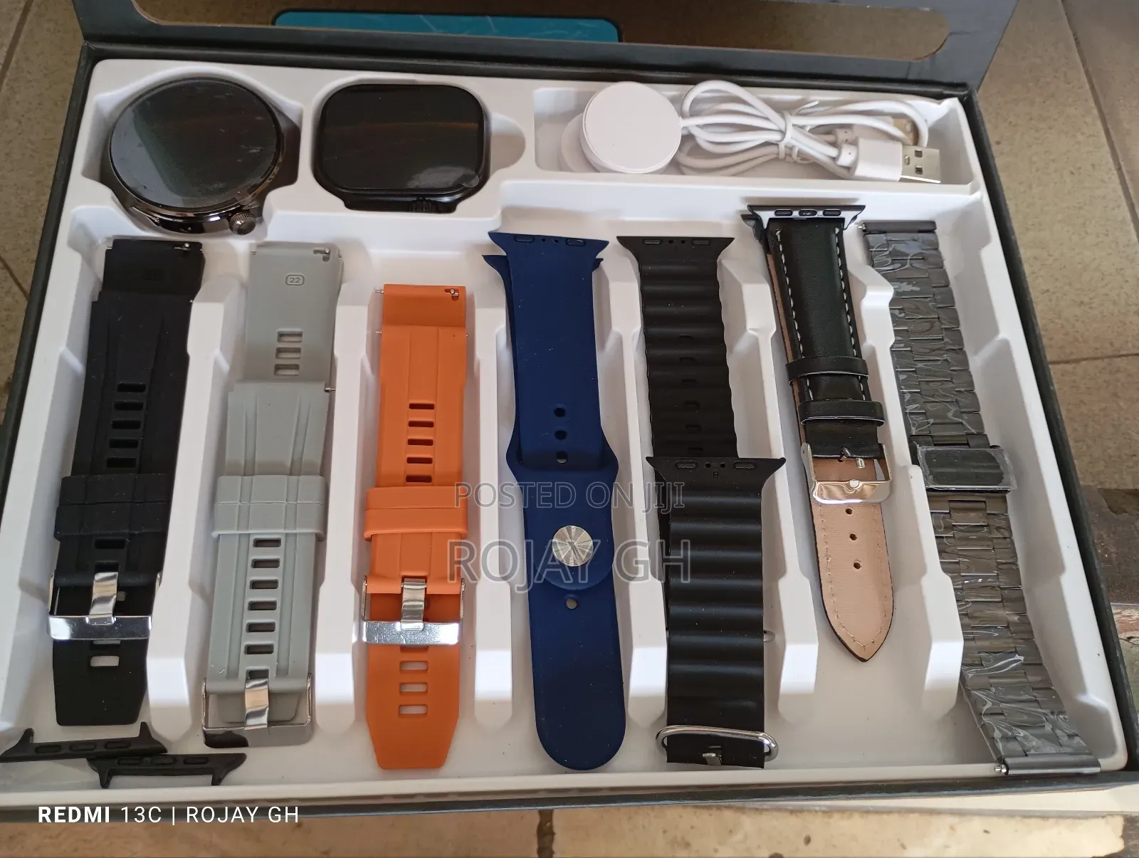 D13-Gs Smart Watch With 2 Smartwatches and 7 Straps - Black