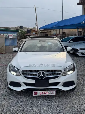 Photo - Mercedes-Benz C300 Base 4Matic Sedan AWD (2.0L 4cyl 7A) 2017 White