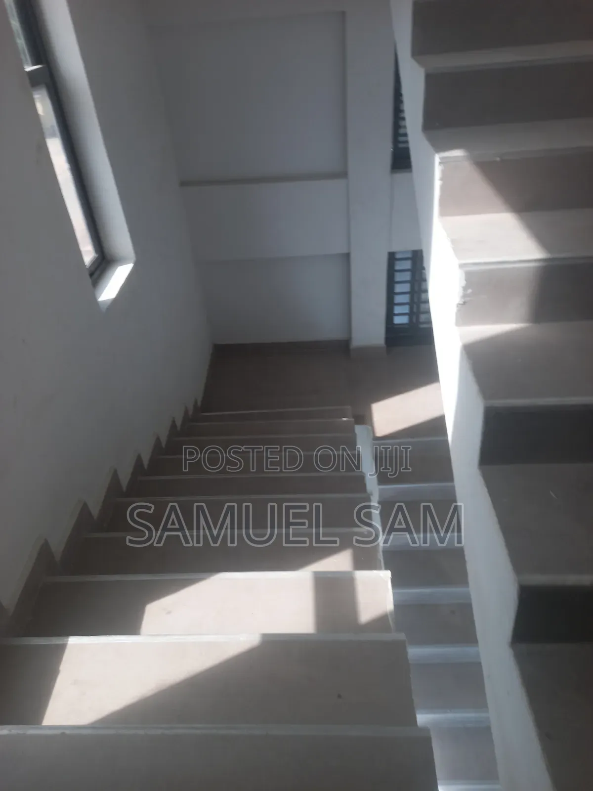 1bdrm Apartment in Com.12, Tema Metropolitan for rent