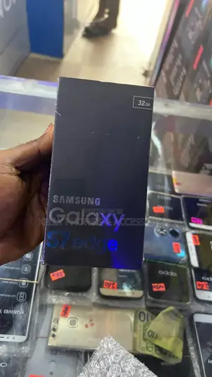 New Samsung Galaxy S7 edge 64 GB Black