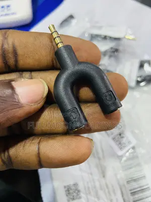 3.5mm Audio Splitter Small Compatible -Black