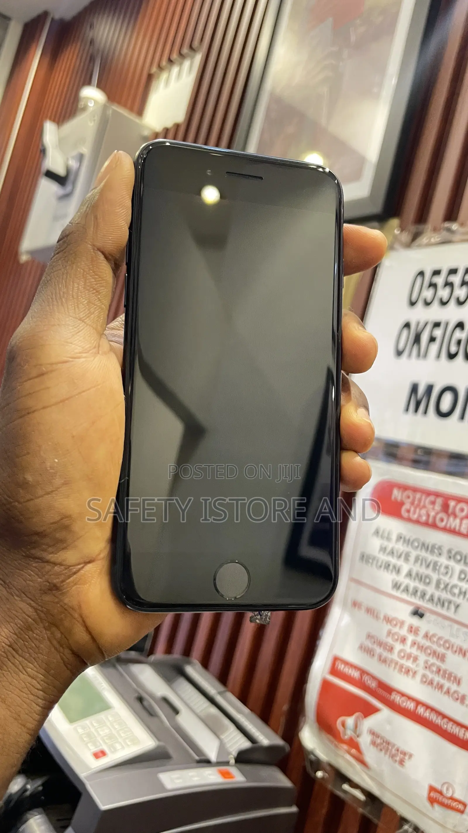 New Apple iPhone SE (2022) 64 GB
