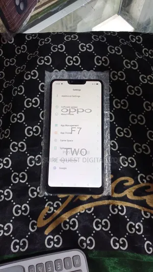 Oppo F7 128 GB Blue