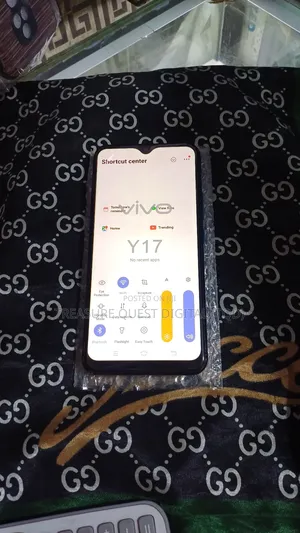 Vivo Y17 256 GB Purple