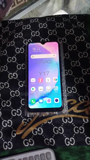 Vivo Y17 256 GB Purple