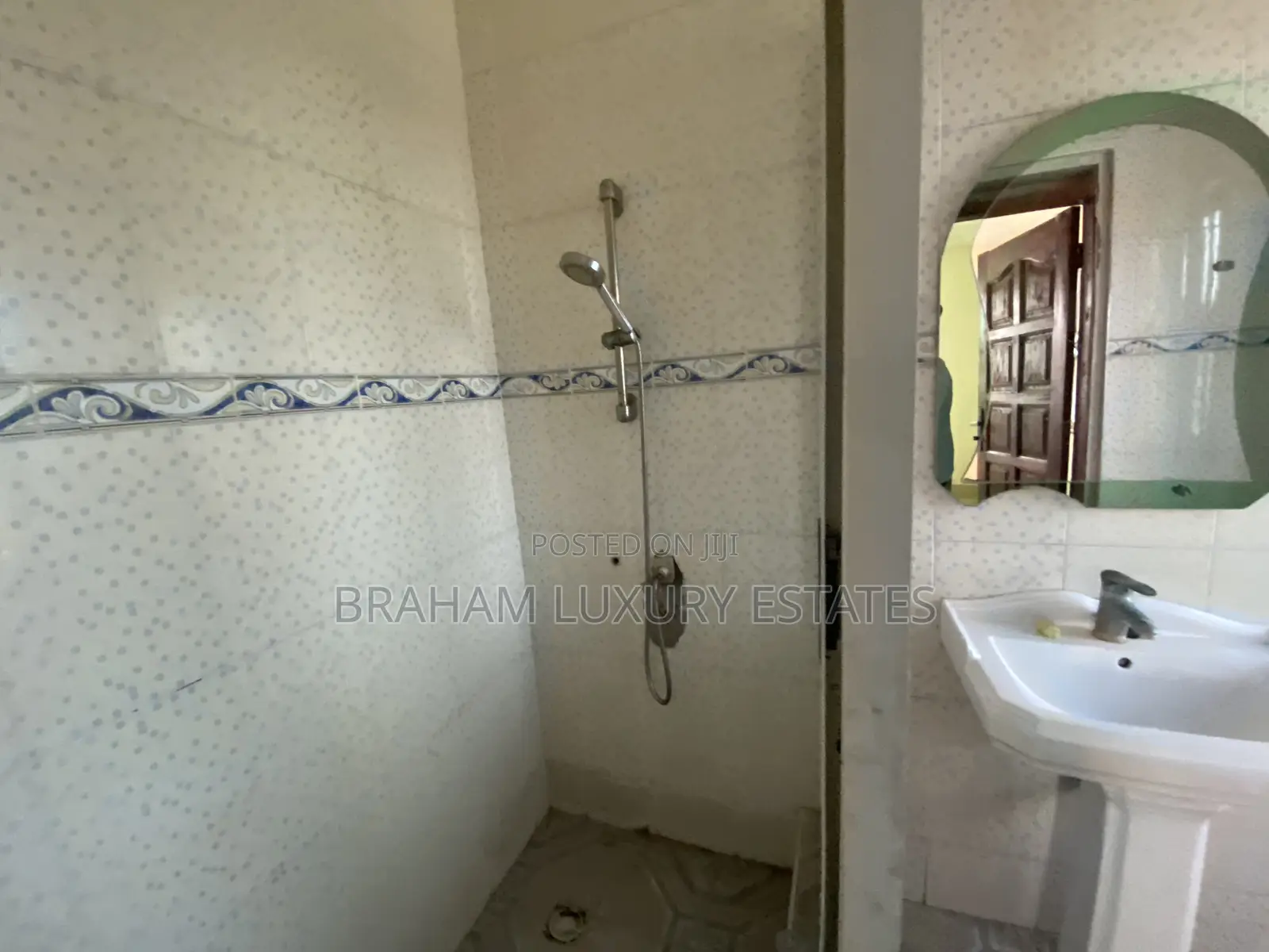 2bdrm Apartment in Braham Luxury, Spintex for rent