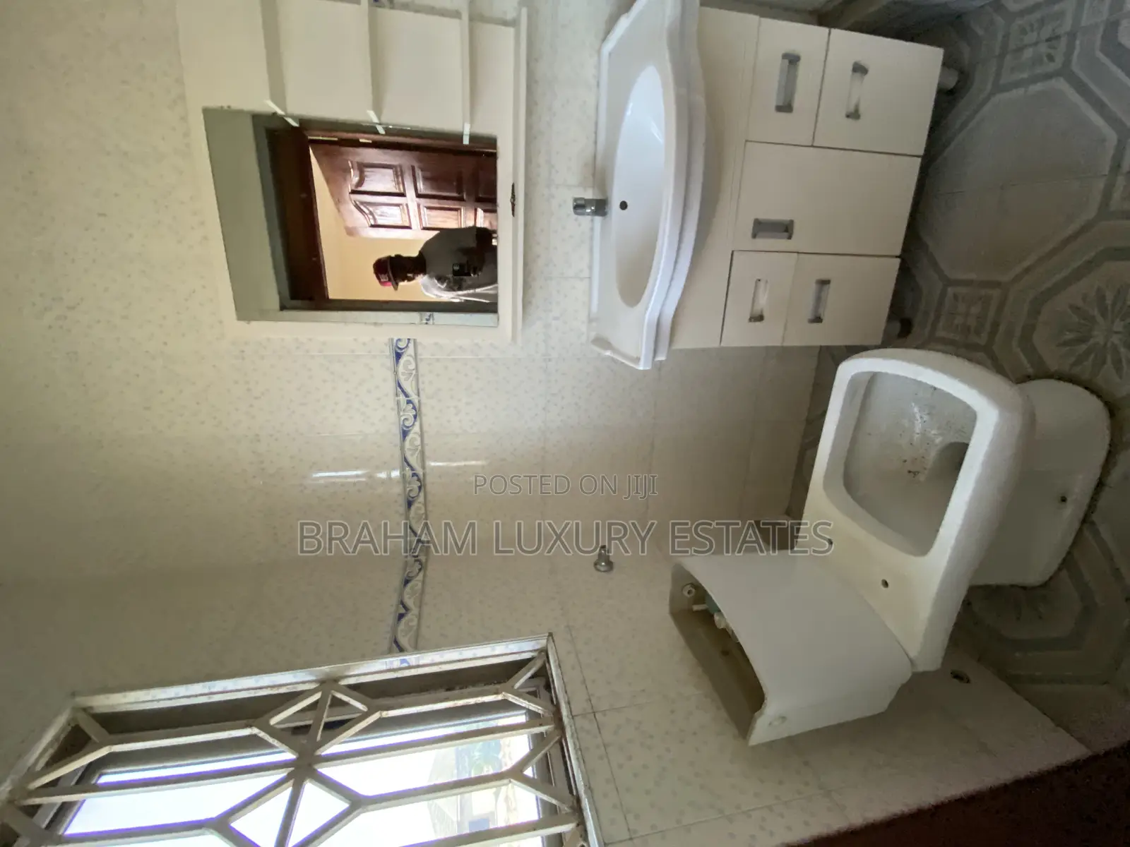 2bdrm Apartment in Braham Luxury, Spintex for rent