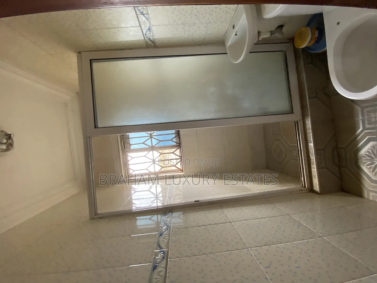 2bdrm Apartment in Braham Luxury, Spintex for rent