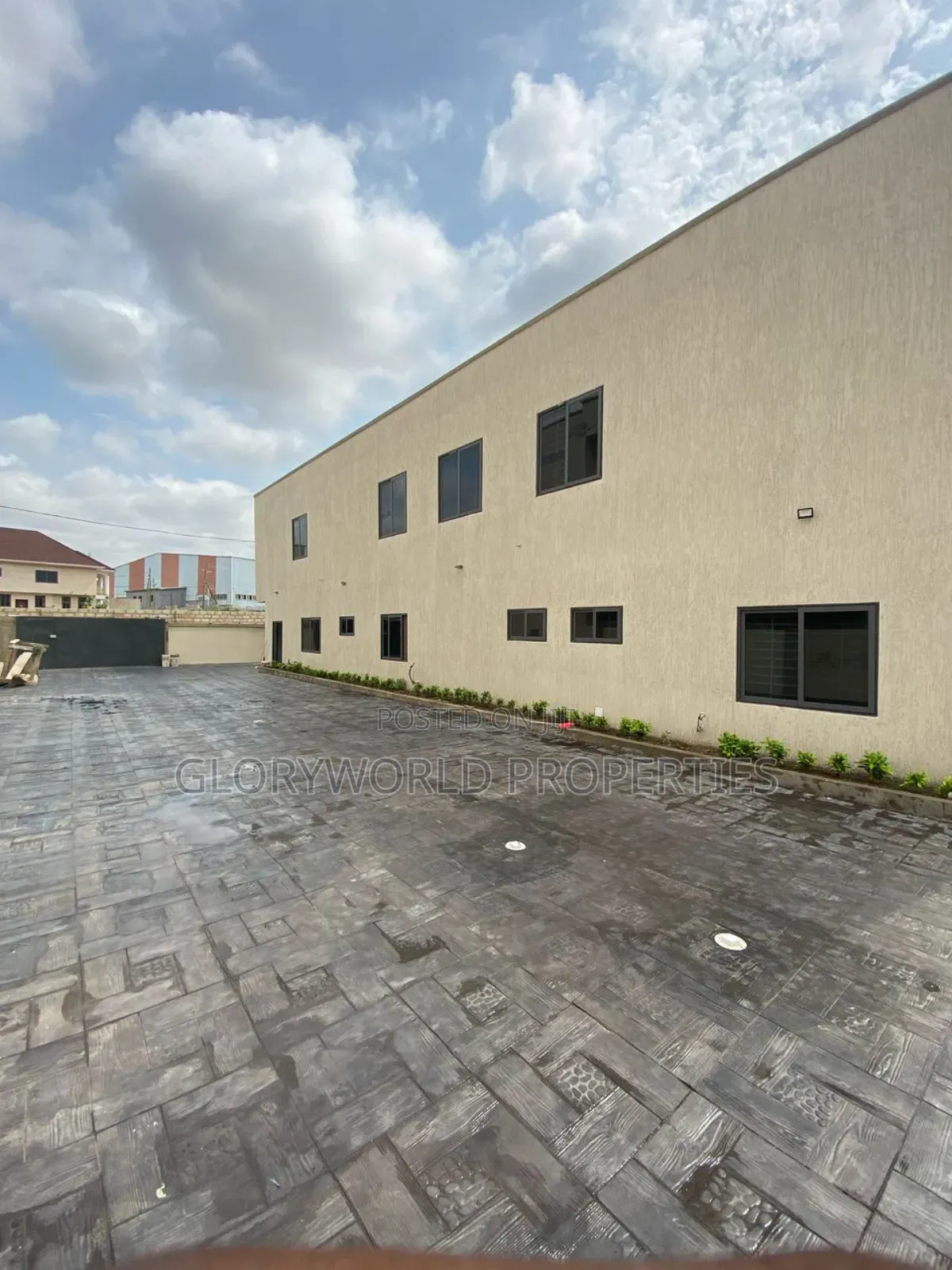 4bdrm Apartment in Tseaddo for sale
