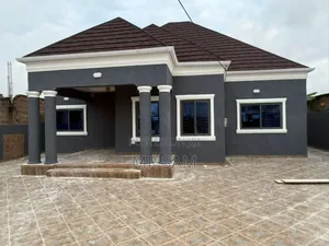 3bdrm House in Ablekuma Odumase for sale