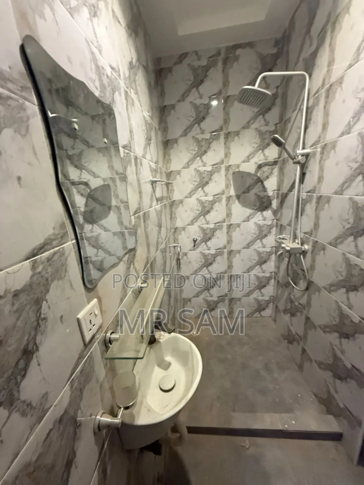 3bdrm House in Ablekuma Odumase for sale