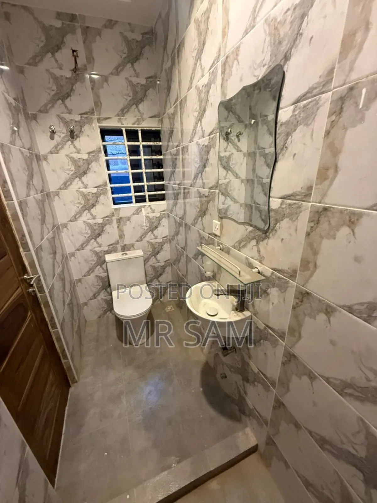 3bdrm House in Ablekuma Odumase for sale