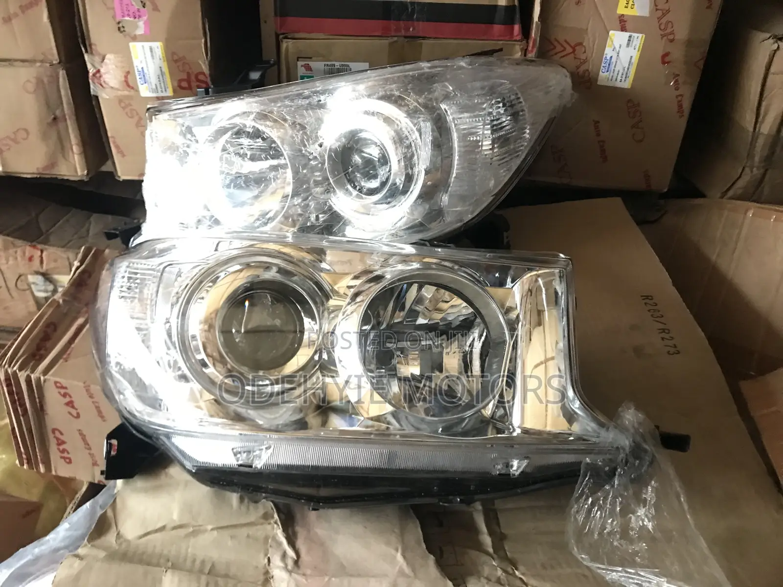 Toyota Fortuner 2008 Headlight