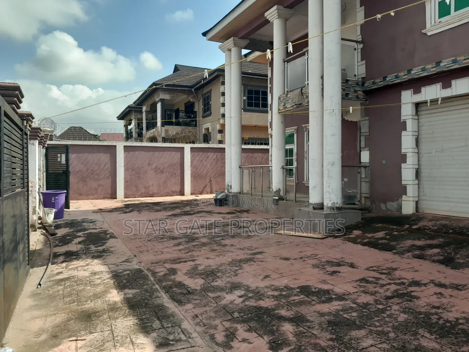 5bdrm House in Tech Ayigya, Kumasi Metropolitan for sale