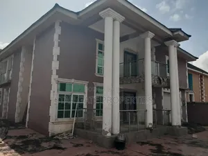 5bdrm House in Tech Ayigya, Kumasi Metropolitan for sale
