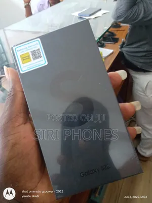 New Samsung Galaxy S22 5G 256 GB Black