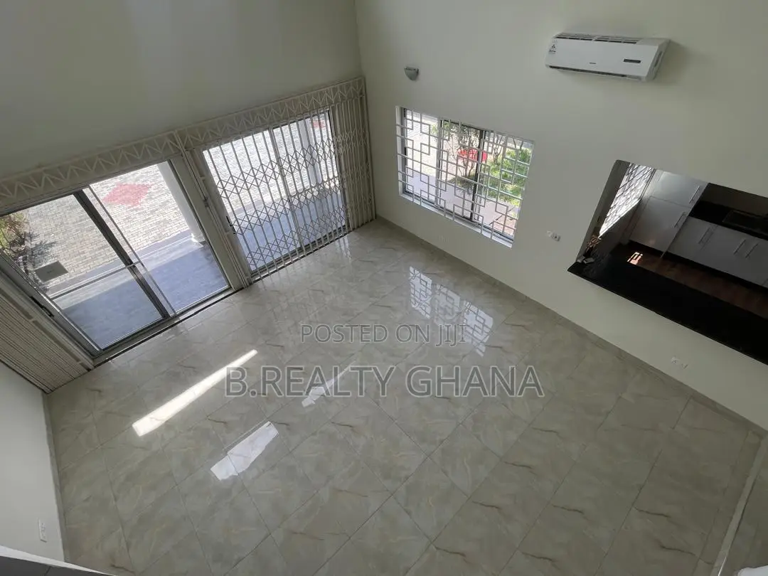 4bdrm House in Labone for rent