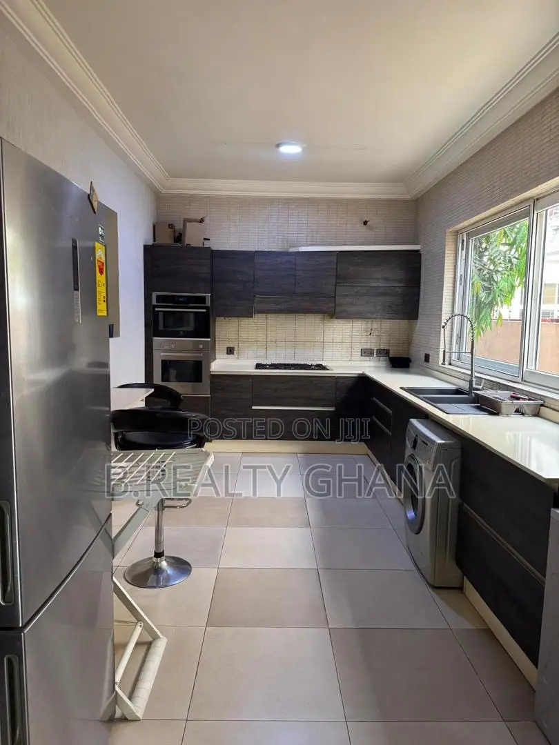 Furnished 3bdrm Apartment in Airport Residential Area for rent