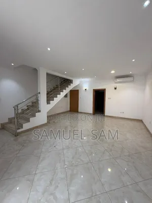 3bdrm Townhouse / Terrace in Beach Road, Tema Metropolitan for rent