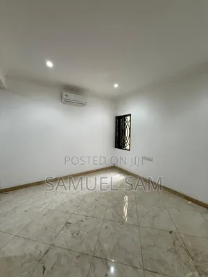 3bdrm Townhouse / Terrace in Beach Road, Tema Metropolitan for rent