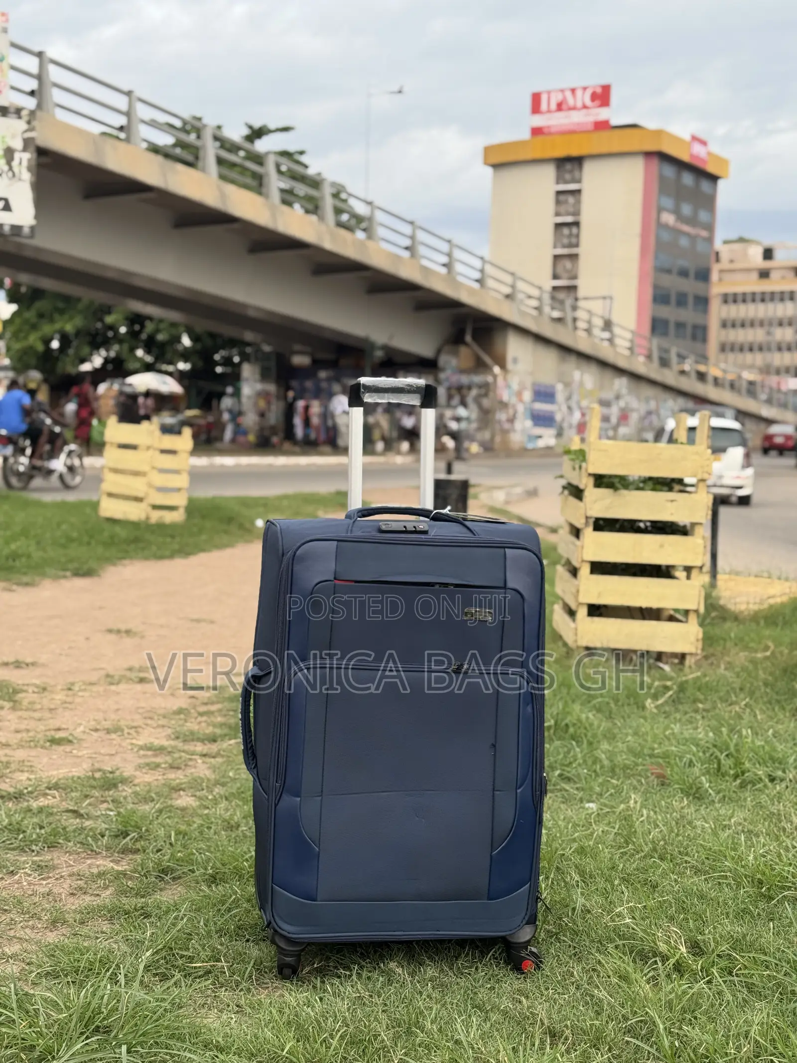 24 Inches Luggage Medium Size