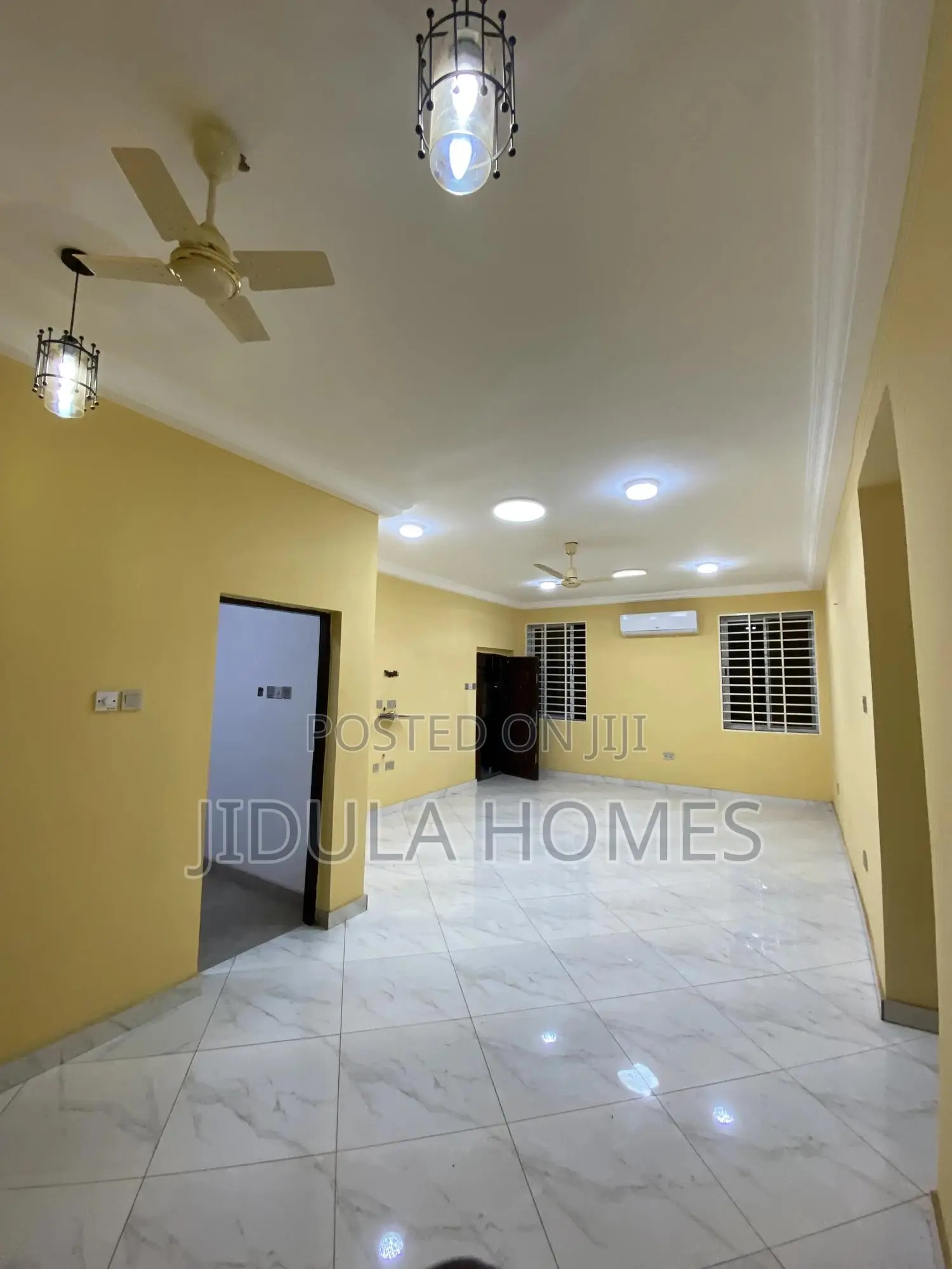 2bdrm Apartment in Lakeside for rent