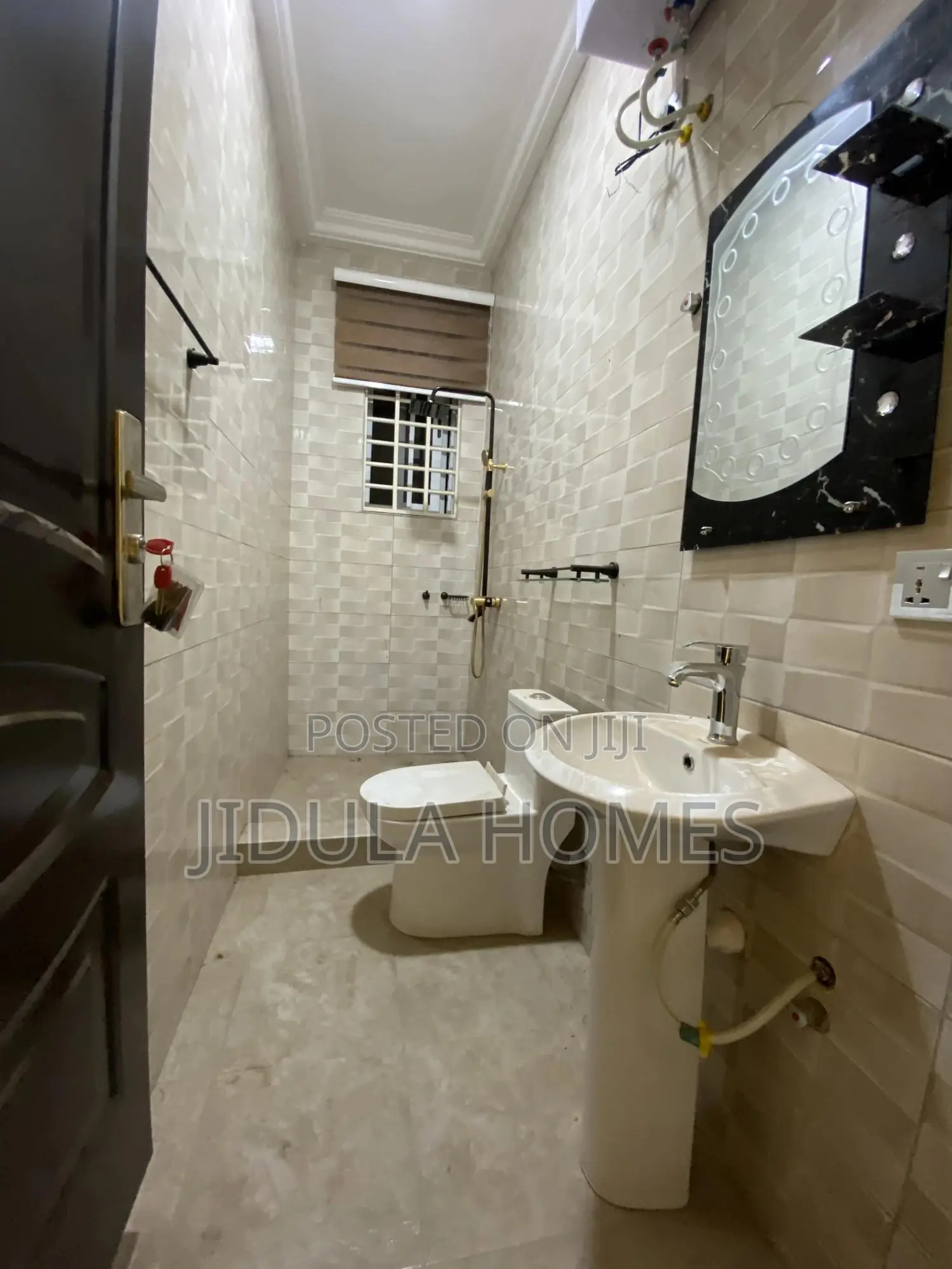 2bdrm Apartment in Lakeside for rent