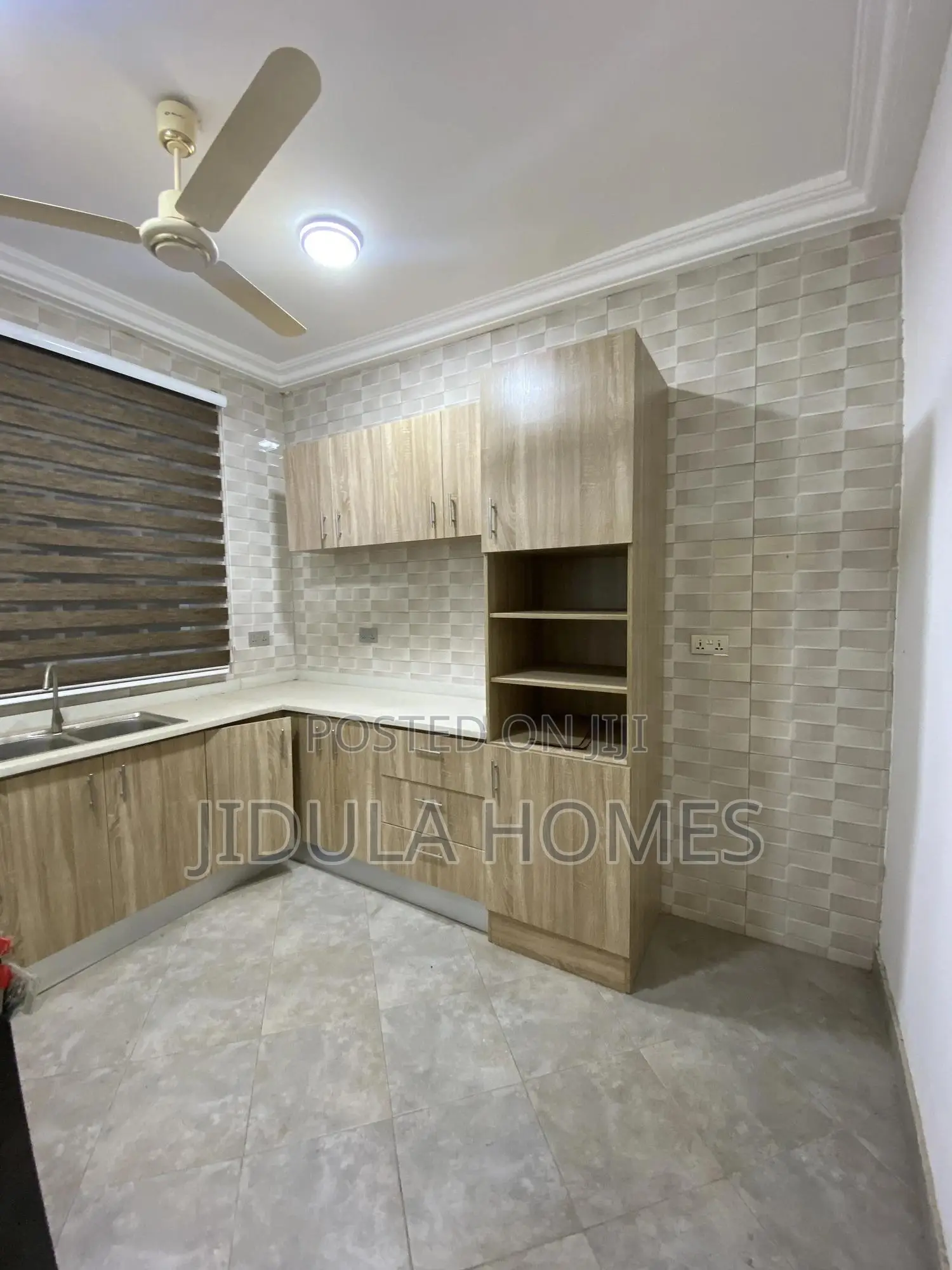 2bdrm Apartment in Lakeside for rent