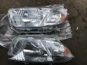 Toyota Highlander 2008/10 Headlight Available