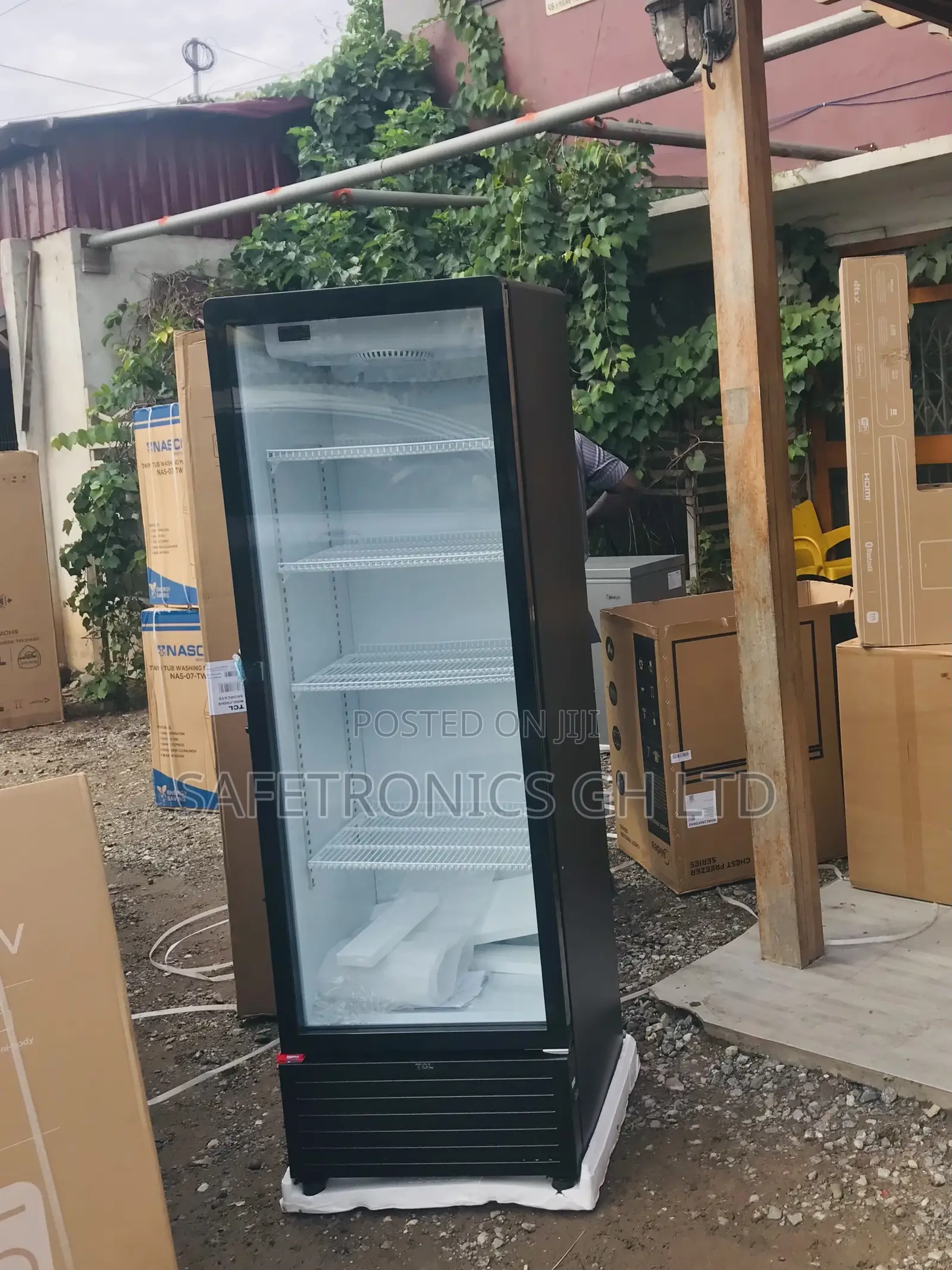 Accurate Display TCL F305cb 285 Liters Singledoor Fridge
