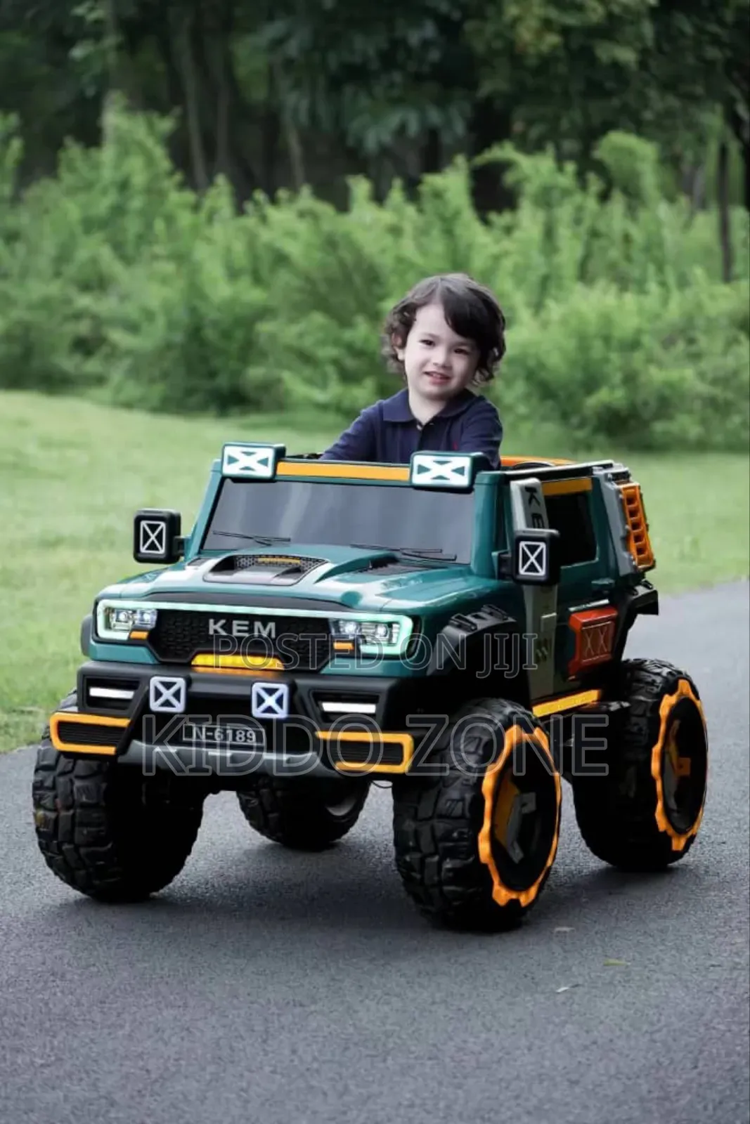 Children's Rechargeable Toys Car With Remote Control Jf-6189