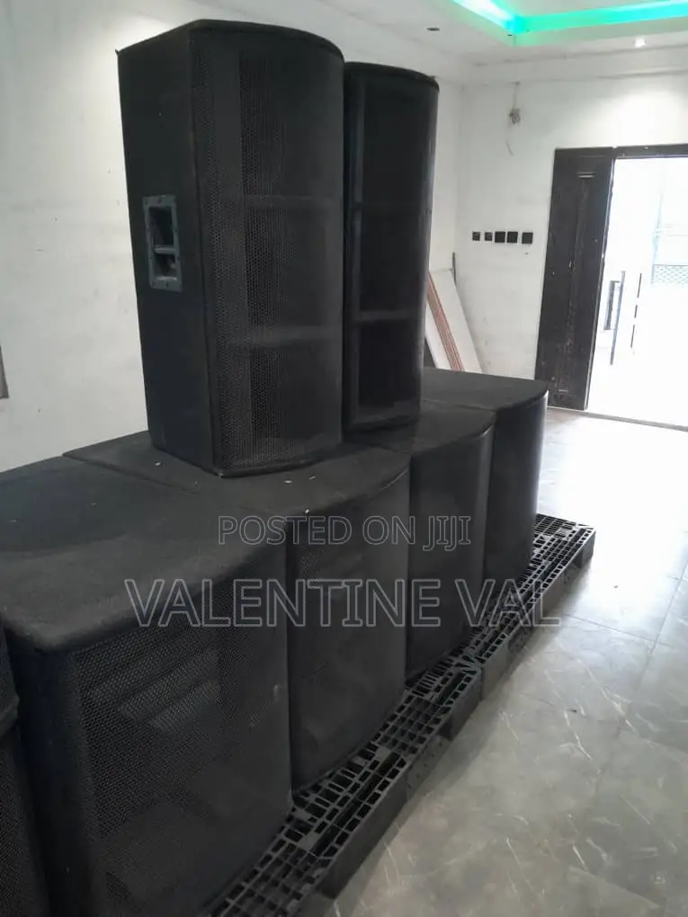 Set of Spinning Machine or Public Address System