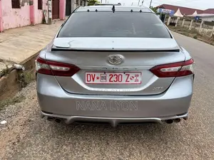 Toyota Camry XSE (2.5L 4cyl 8A) 2019 Silver