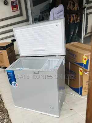 Get Grey Classic Singledoor 200 Liters Midea Chestfreezer