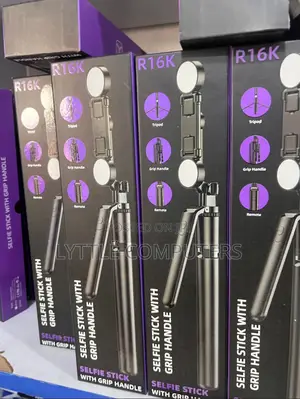 R16k Selfie Stick With Grip Handle