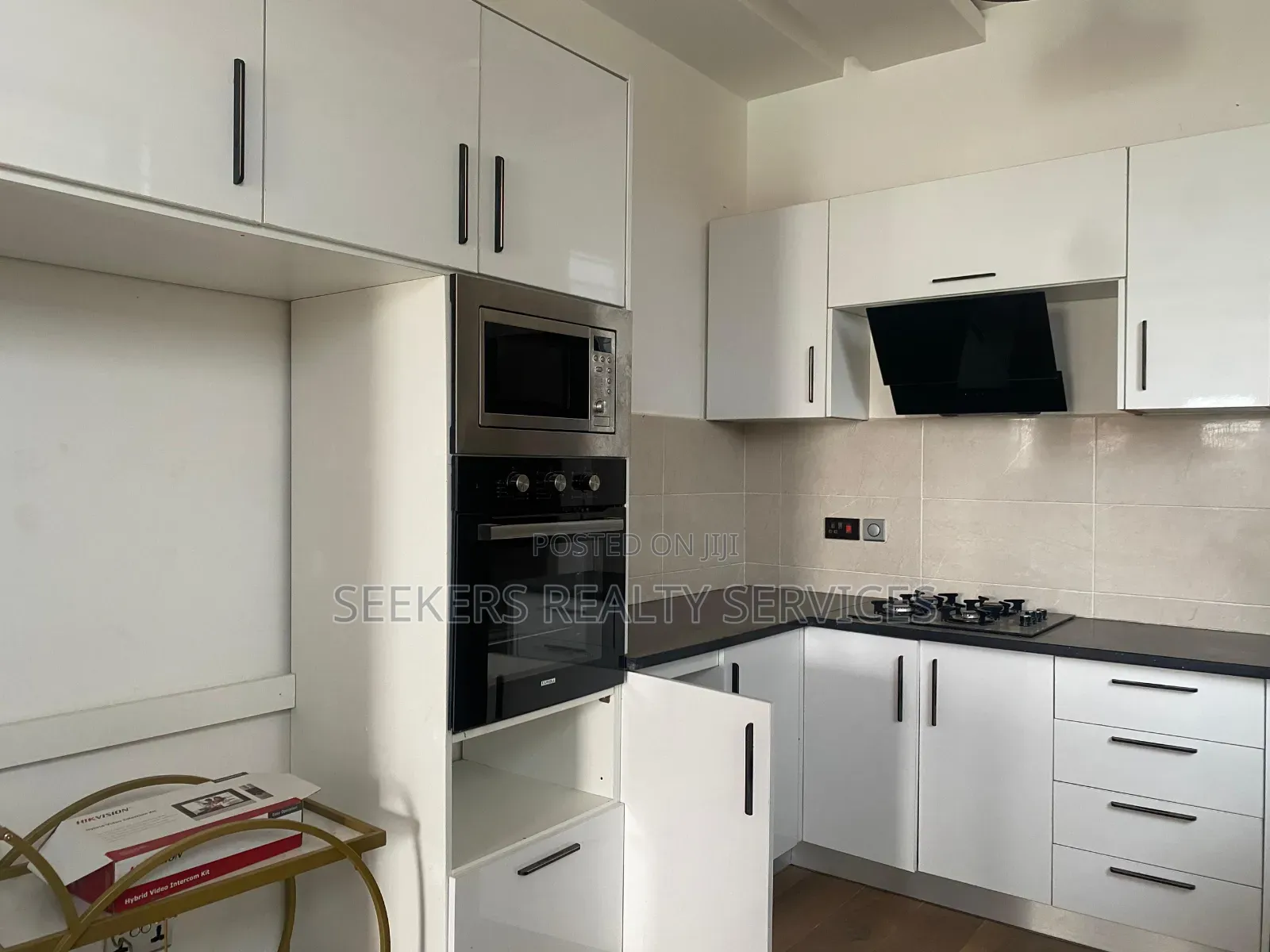 4bdrm House in Seekers Realty, Oyarifa for rent