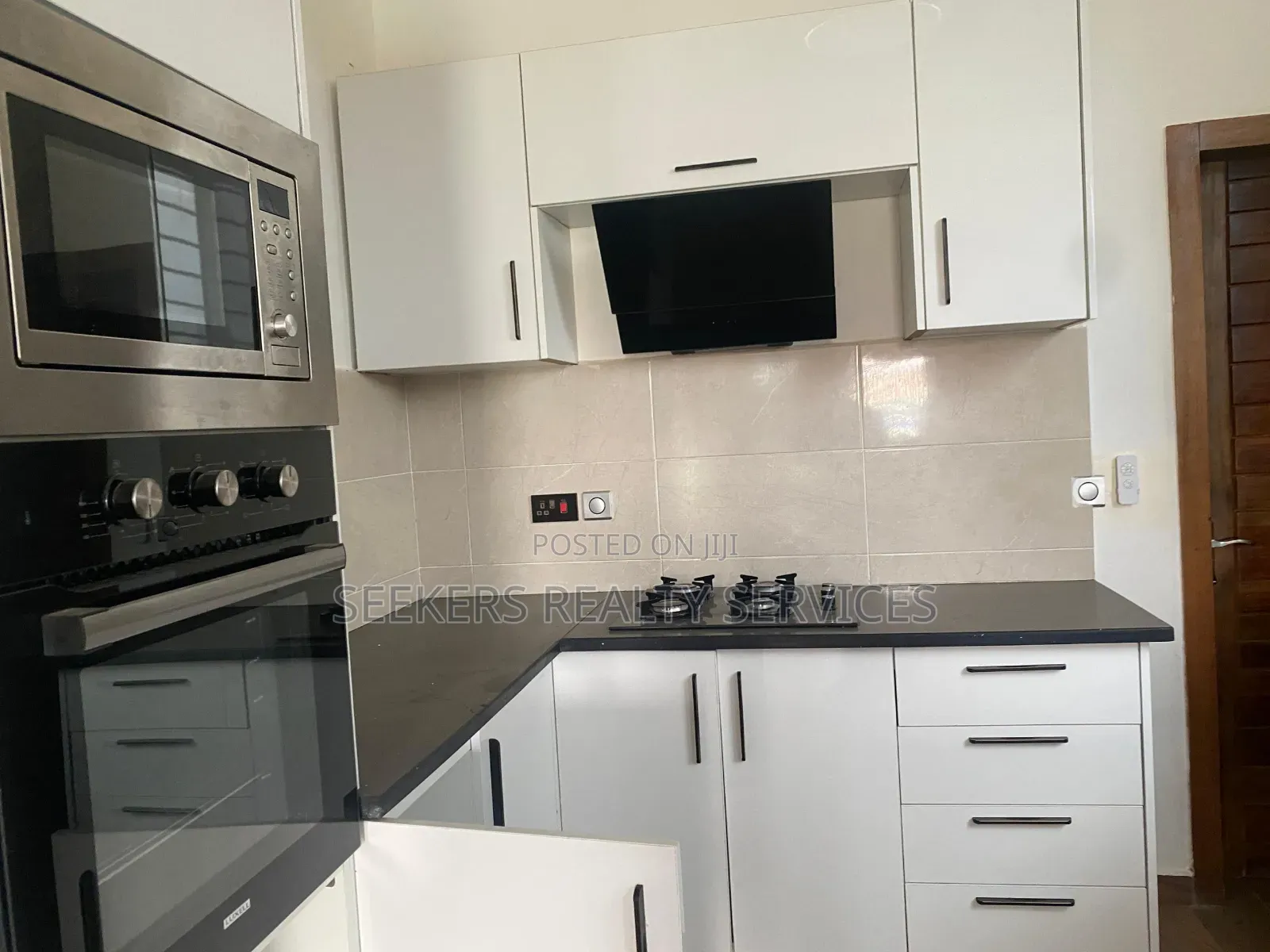 4bdrm House in Seekers Realty, Oyarifa for rent