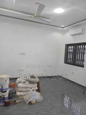 2bdrm Apartment in Complex, Tema Metropolitan for rent