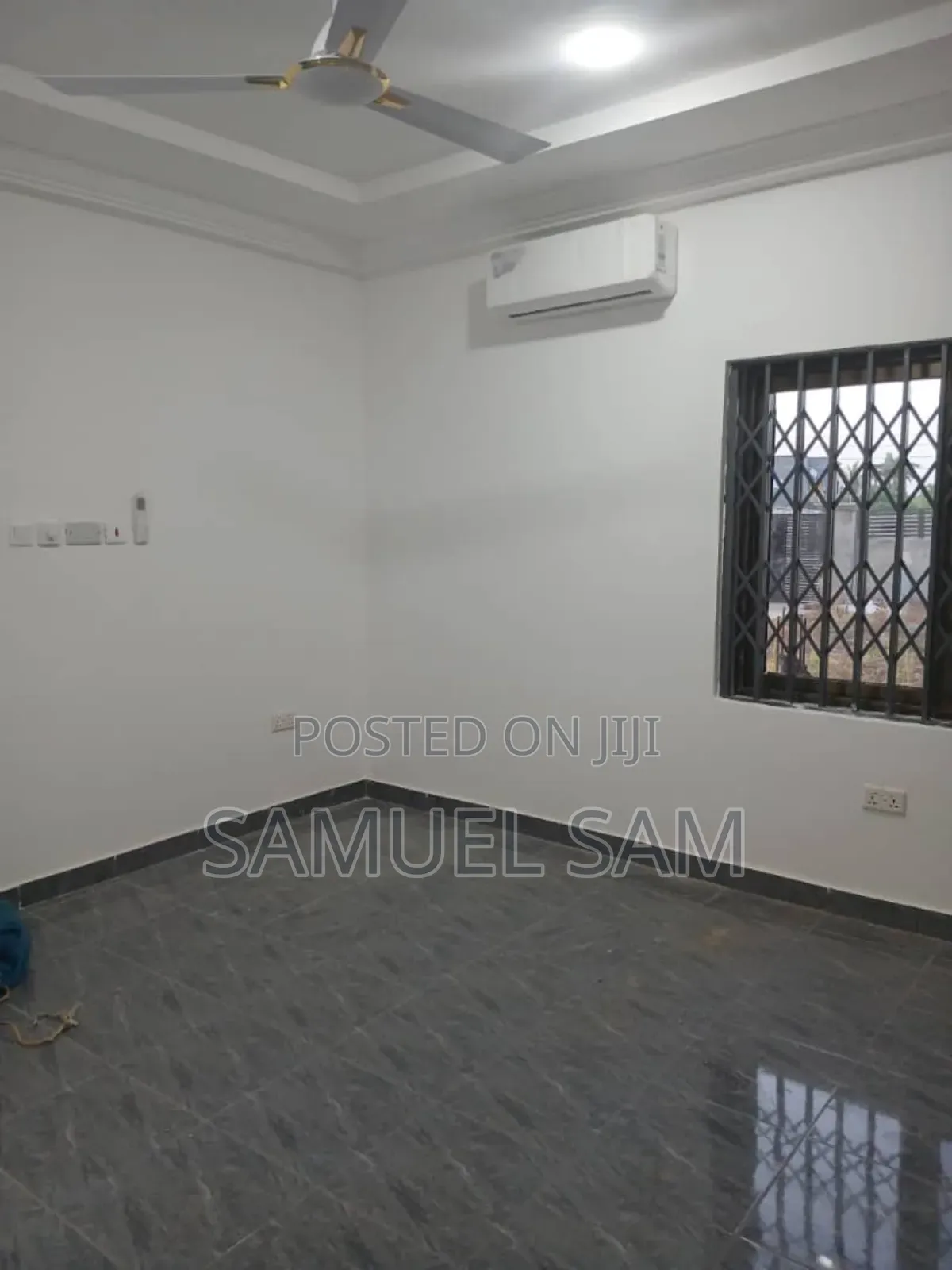 2bdrm Apartment in Complex, Tema Metropolitan for rent