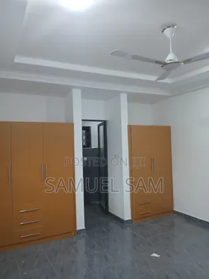 2bdrm Apartment in Complex, Tema Metropolitan for rent