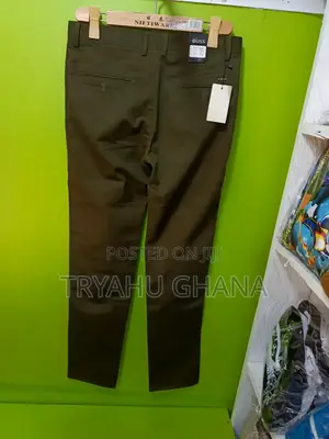 Your Wardrobe's Most Reliable Khaki Trourser