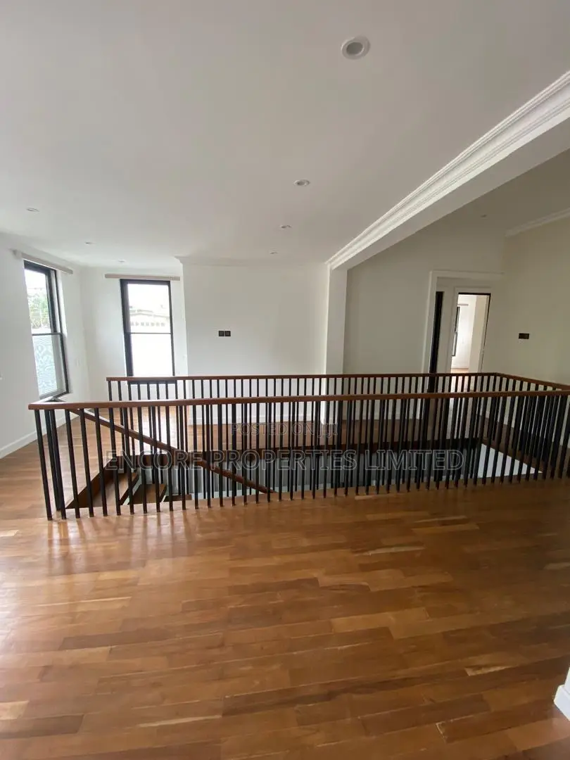 4bdrm Mansion in Encore Properties, Coffee Shop Area for rent