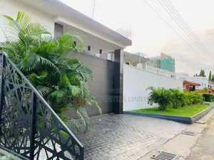4bdrm Mansion in Encore Properties, Coffee Shop Area for rent