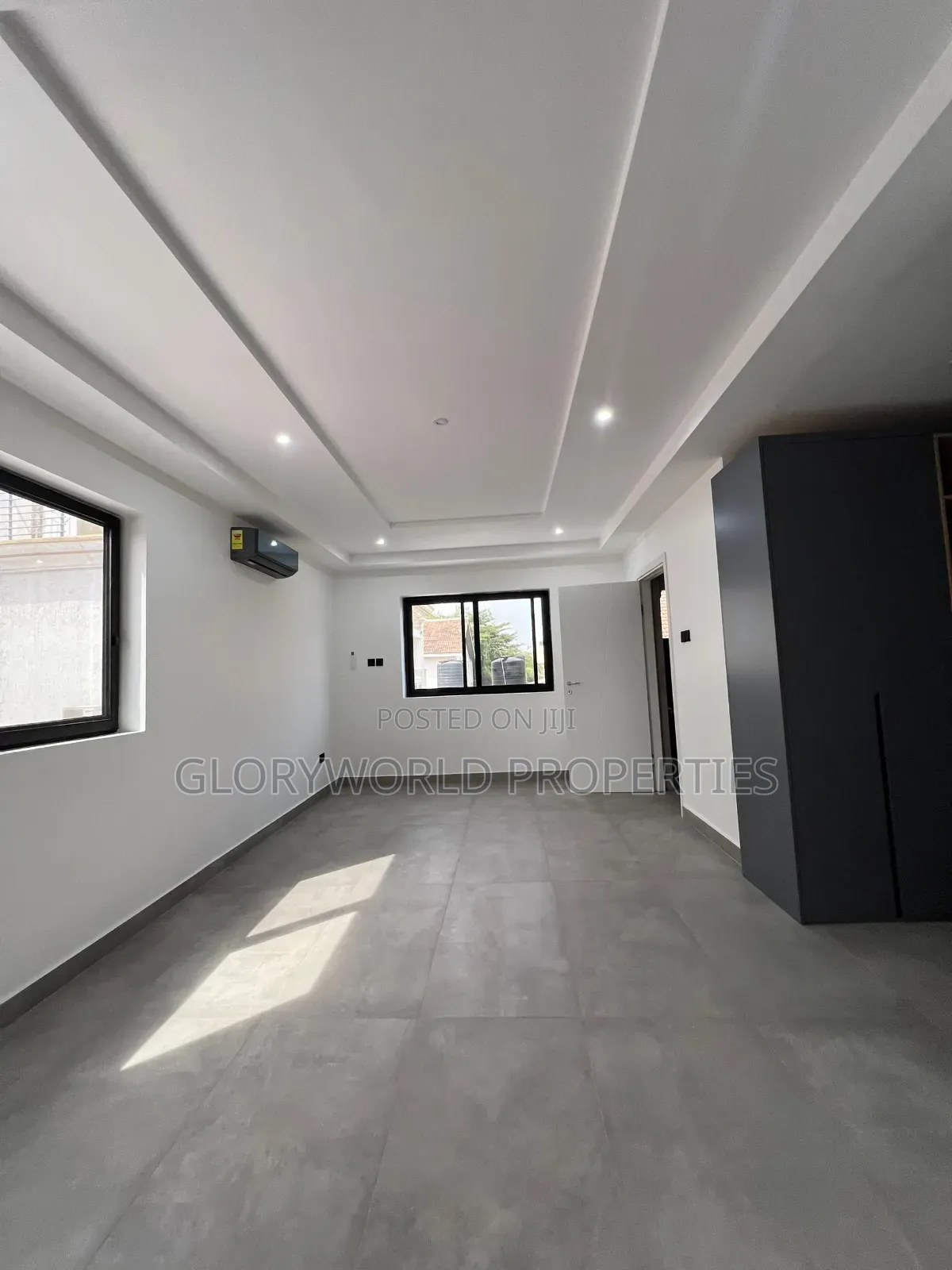 5bdrm Mansion in East Legon for sale