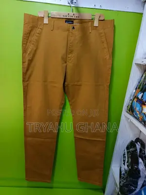 Gold Khaki Trousers For Everyday Look