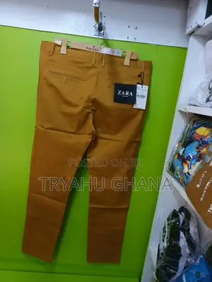 Khaki Trousers That Fit Everywhere