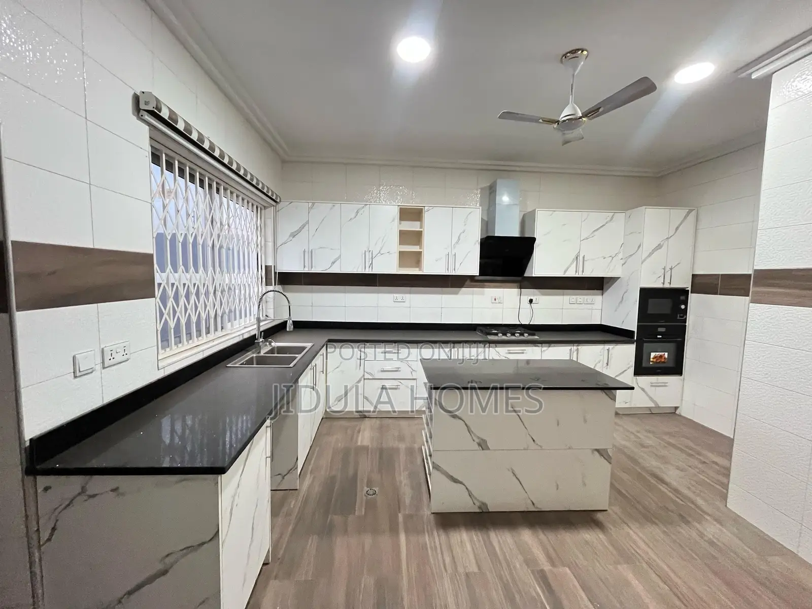 4bdrm House in East Legon Trassaco, Boundary Road Area for rent
