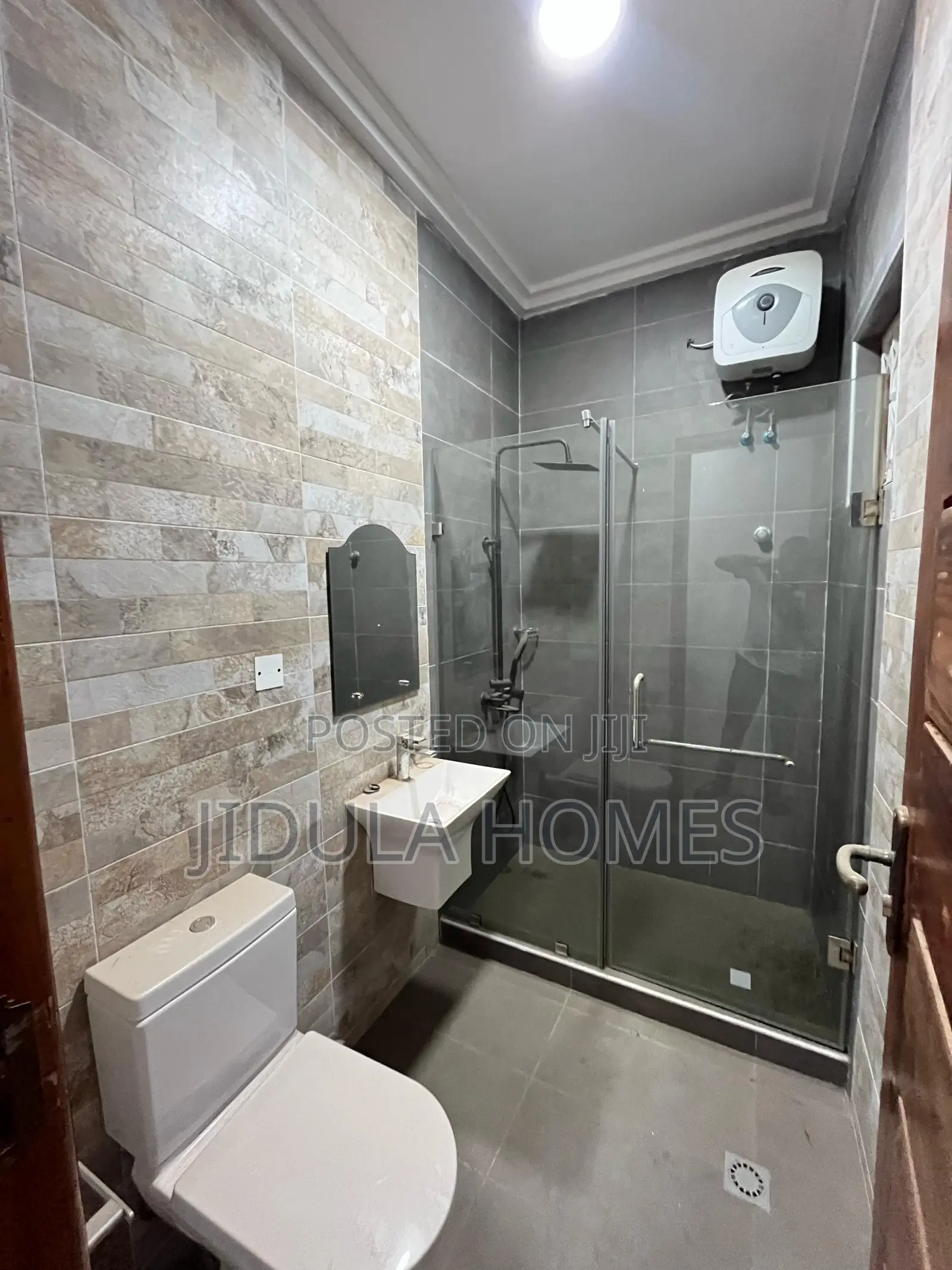 4bdrm House in East Legon Trassaco, Boundary Road Area for rent