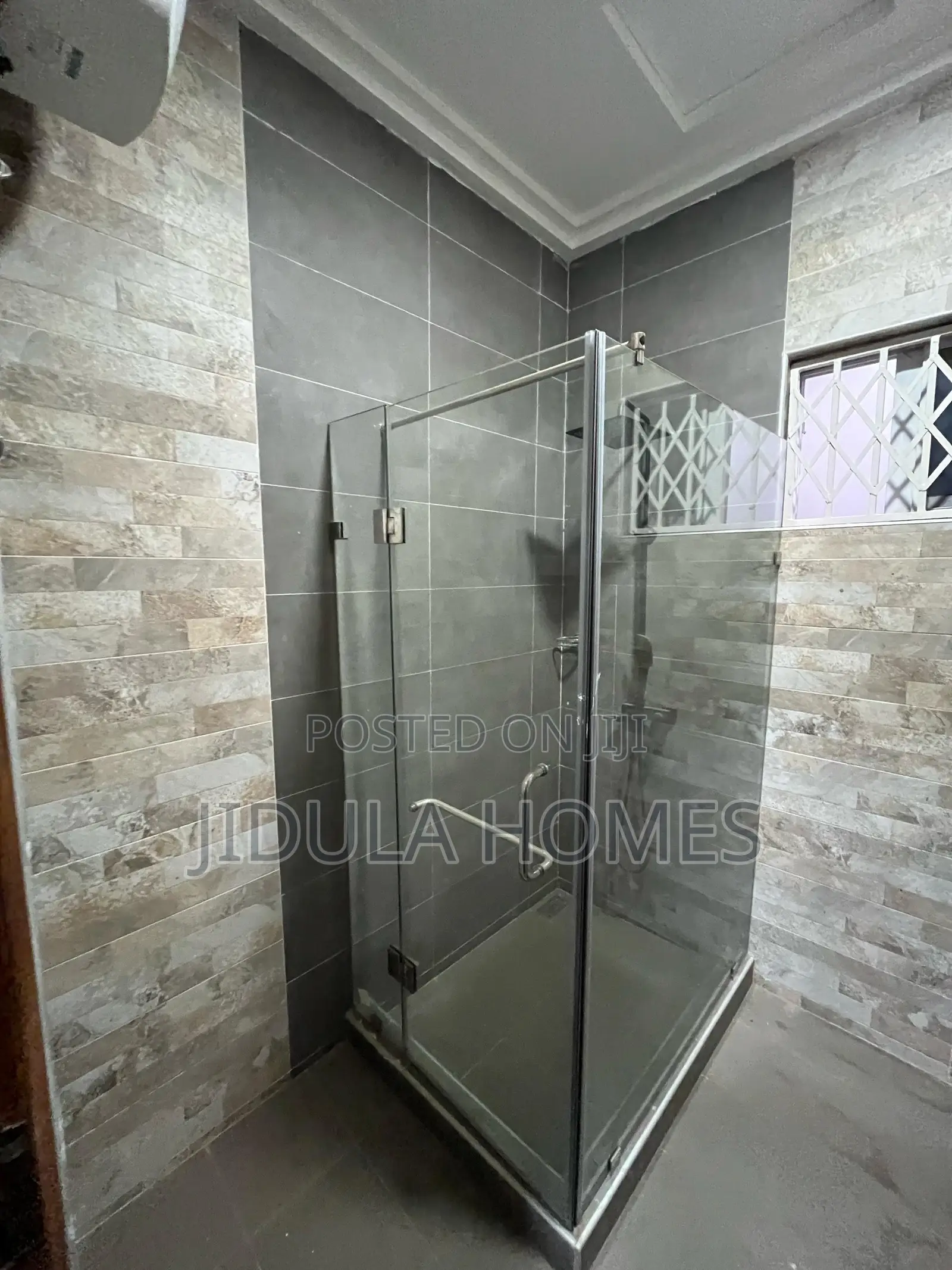 4bdrm House in East Legon Trassaco, Boundary Road Area for rent