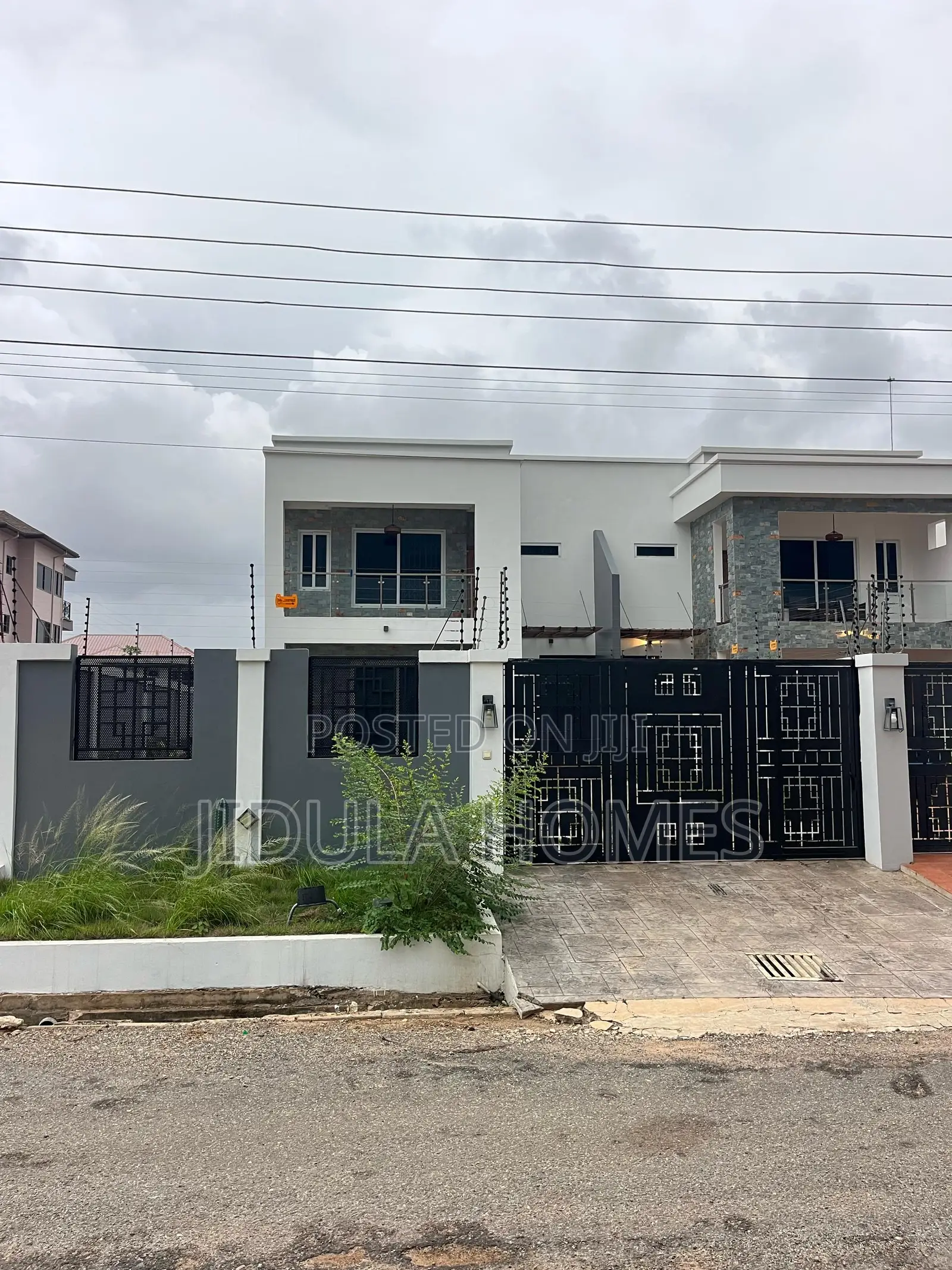 4bdrm House in East Legon Trassaco, Boundary Road Area for rent